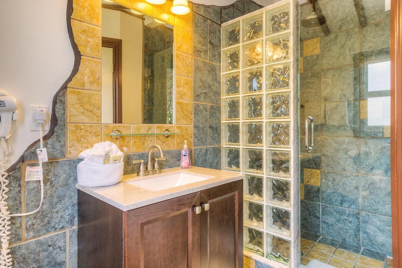 Key West Harbor Inn - Adults Only Bed and Breakfast Κι Γουέστ