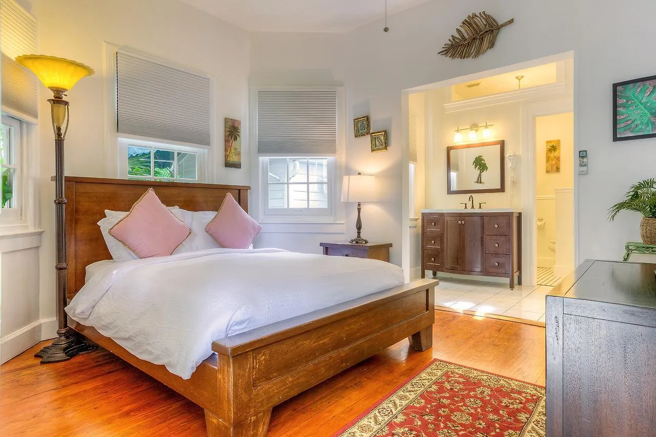 Key West Harbor Inn - Adults Only Bed and Breakfast